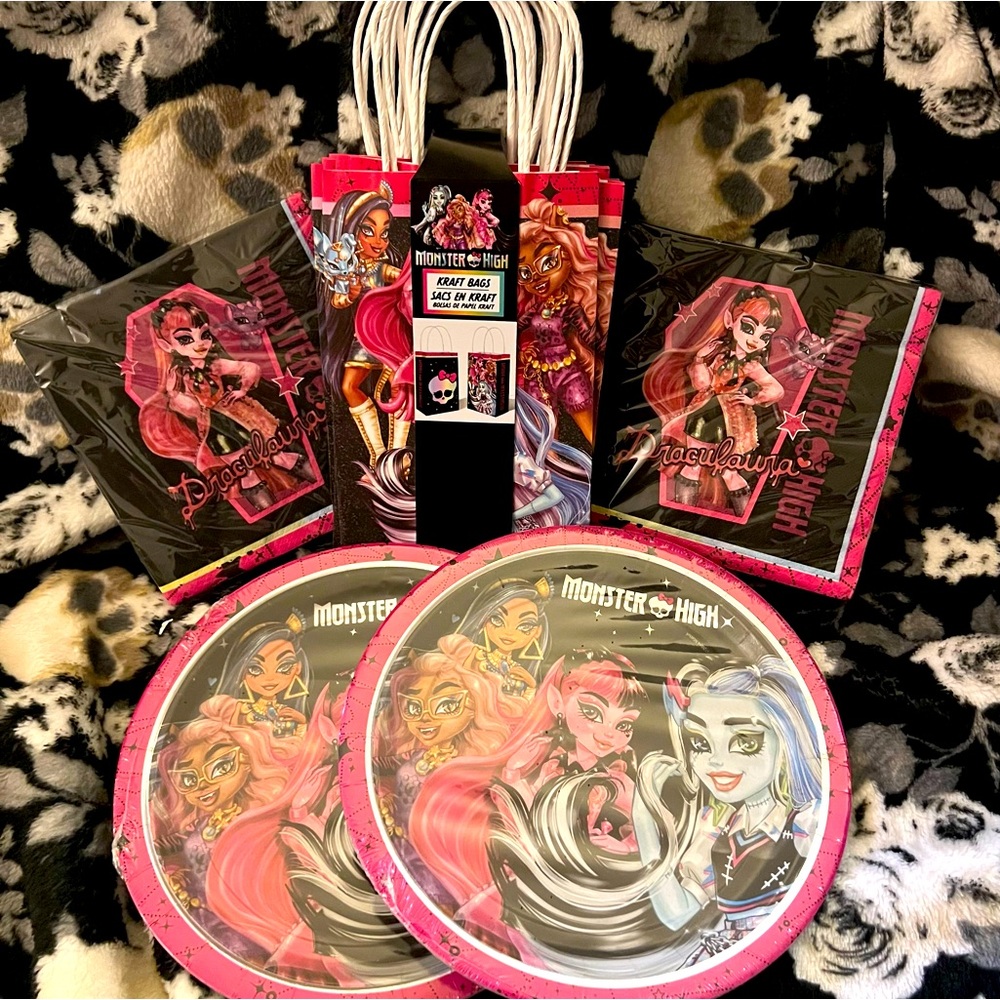 Monster High Party Supplies Set